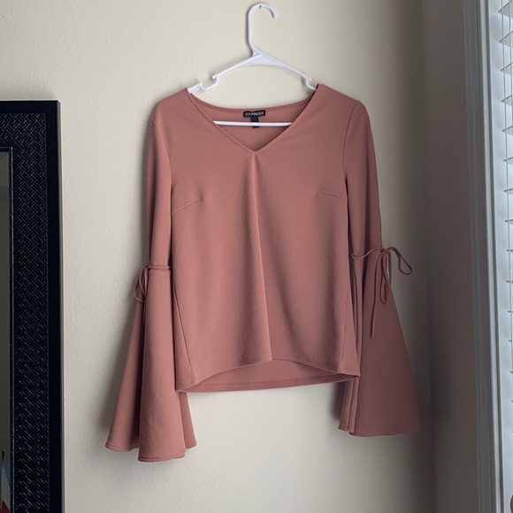 EXPRESS pink wide, long sleeve blouse with strings to adjust on sleeves - Picture 1 of 3